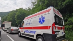 TEŠKA NESREĆA KOD ROŽAJA Usmrtio pešaka, pa pobegao POLICIJA TRAGA ZA VOZAČEM