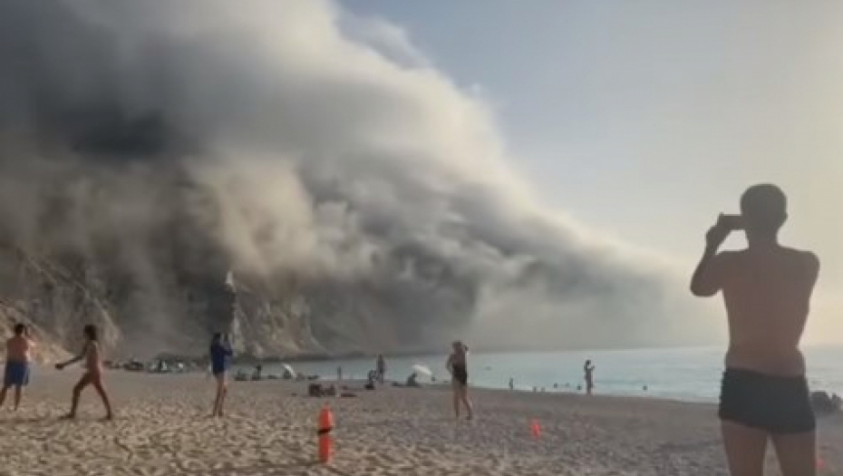 "MIRIŠE NA TAMJAN" Spektakularni prizor na Mirtos plaži, očevici ovako opisuju iskustvo