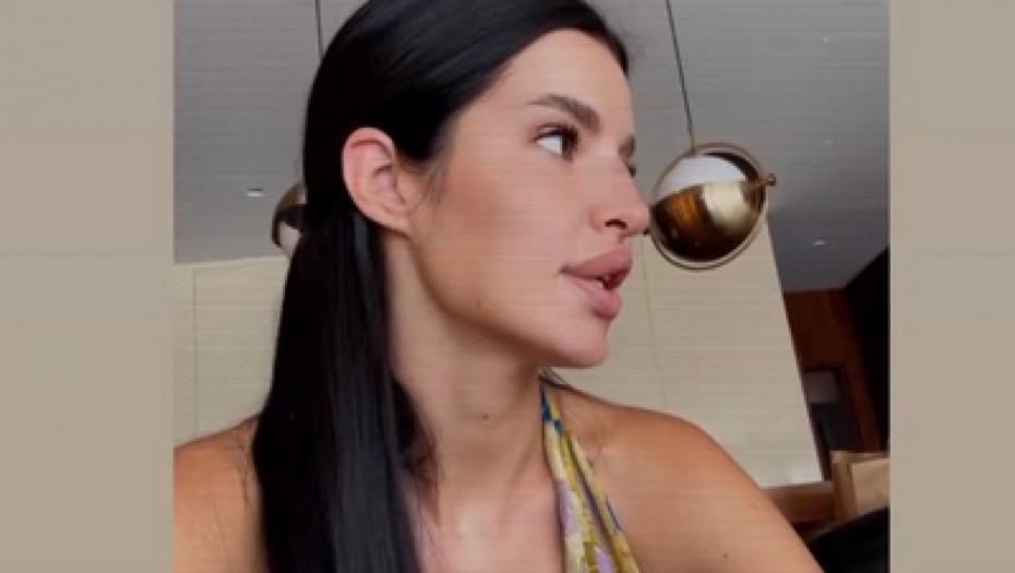 ANA RAJKOVIĆ U EPICENTRU SKANDALA! Oglasila se na društvenim mrežama, pa iznela sve detalje užasne scene!