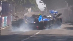 JEZIV UDES U FORMULI Pukom srećom izbegnuta tragedija (VIDEO)