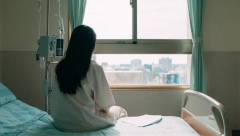 PROBUDILA SE SA OŽILJCIMA PO LICU Kad joj je medicinska sestra rekla šta se desilo, nije mogla da poveruje