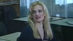 OVAKO DANAS IZGLEDA LOLA IZ "SREĆNIH LJUDI" Napustila scenu, pa razvila biznis u Albaniji, sada izgleda potpuno drugačije