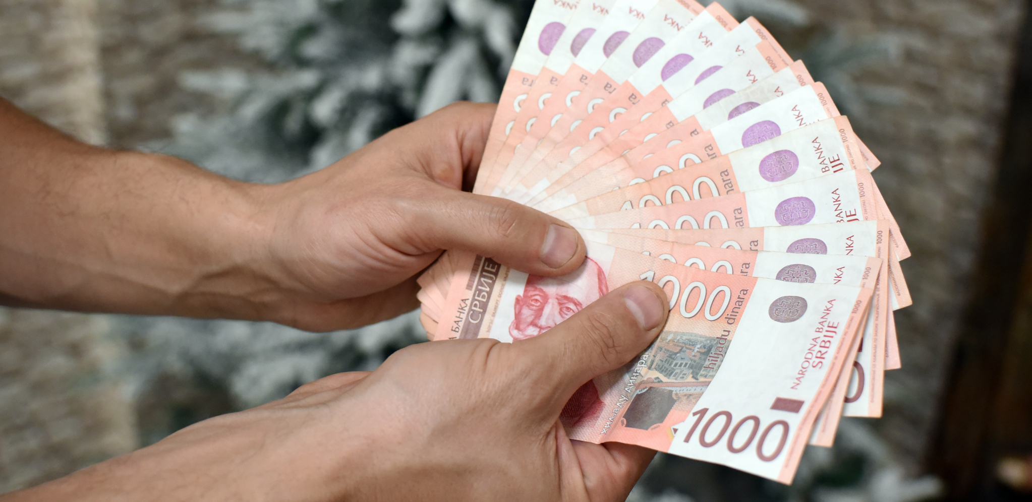 PLATA DO 150.000 DINARA, GAZDE PRIMAJU RADNIKE I S ULICE: Ova dva zanata sve traženija u Srbiji