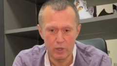 KO JE SAD NAJVEĆI LUZER U ISTORIJI? Crnogorskom novinaru koji je napao Novaka se sve obilo o glavu, ne zna šta će od besa posle pobede Srbije