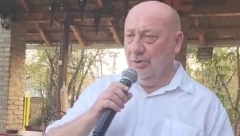 Bivši ministar se dohvatio mikrofona