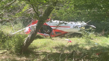DVA PILOTA POVREĐENA U PADU AVIONA Isplivali detalji zastrašujuće nesreće u Crnoj Gori (FOTO)