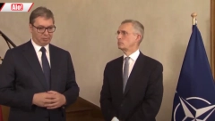 VUČIĆ I STOLTENBERG SE OBRATILI MEDIJIMA "NATO je odgovoran za sprovođenje Rezolucije 1244, morate da obezbedite sigurnost Srba"