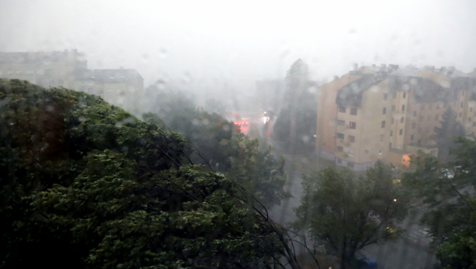 OVAKO NEŠTO U ŽIVOTU NISAM VIDEO Klimatolog šokiran olujom u Zagrebu :Priroda pokazala zube!
