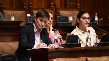 PREMIJERKA BRNABIĆ PORUČILA: Opozicija je u pravu, u njihovo vreme je vladala sigurnost – sigurnost da neće naći posao!