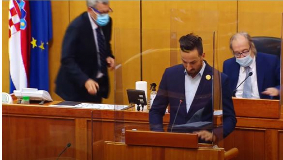 BRAVO MAJSTORE, SRAM TE BILO! Hrvatski političar se rugao upozorenju srpskog meteorologa, a onda su ga ljudi rastavili nakon horora u Zagrebu (FOTO)