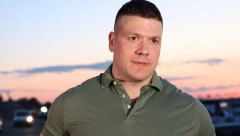 SLOBA U URGENTNOM CENTRU ZBOG MAJKE Radanović rano jutros stigao u zdravstvenu ustanovu, vidno je zabrinut