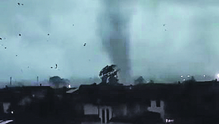 NEVREME u Sloveniji i na severu Italije: GRAD KO JAJE I TORNADO u Milanu!