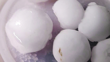 SLOVENIJA U CRVENOM Jako nevreme sa gradom pogodilo veći deo zemlje, haos se tek najavljuje