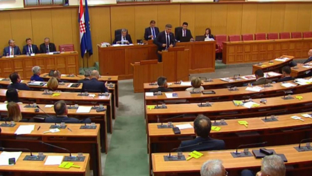 ZATVARAJTE PROZORE, VODA NADIRE! Prekinuta sednica Hrvatskog sabora