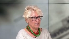 SRAMOTA! HOĆE DA NAM ZABRANI ZASTAVU SRBIJE Totalni šovinizam ideologa đilasovaca prema našoj zemlji