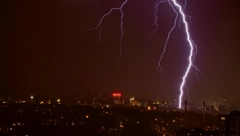 FORMIRAJU SE USLOVI ZA SUPERĆELIJSKU OLUJU! Srbija na pragu nevremena! Biće GADNO ako se ovo desi