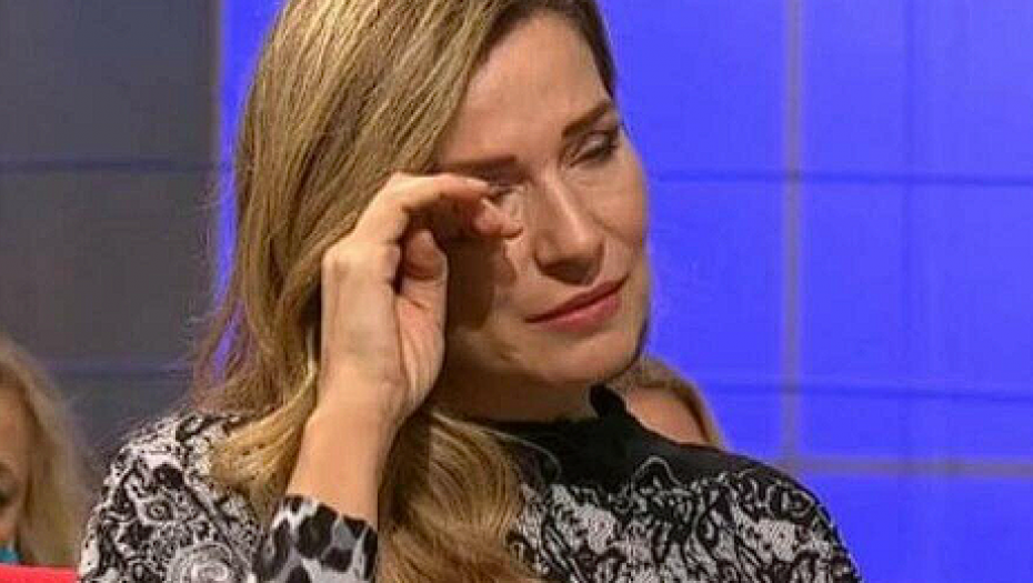 "TELO MI OTIČE, NE MOGU DA SE POMERIM" Jelena Tomašević godinama nije znala da boluje od ove bolesti!