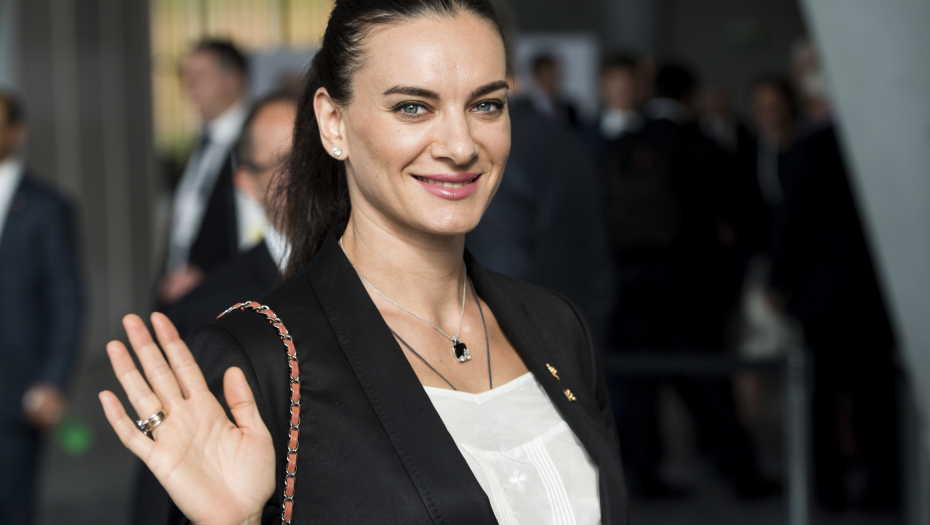 OD MILJENICE DO IZDAJNICE Isinbajeva razočarala Ruse: "Oduzmite joj čin!"