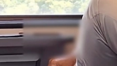 ČOVEČE, KAKO TE NIJE BLAM Kad vidite šta jedan putnik radi u vozu zgadiće vam se život