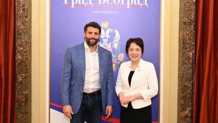 Gradonačelnik Šapić primio u oproštajnu posetu ambasadorku Kine (FOTO)