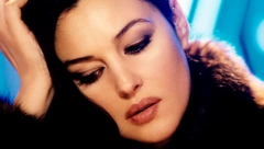 RANI RADOVI MONIKE BELUČI KAO DOKAZ DA JE NAJLEPŠA ŽENA IKADA Nijedna joj nije ni do kolena, za nju vreme kao da je stalo