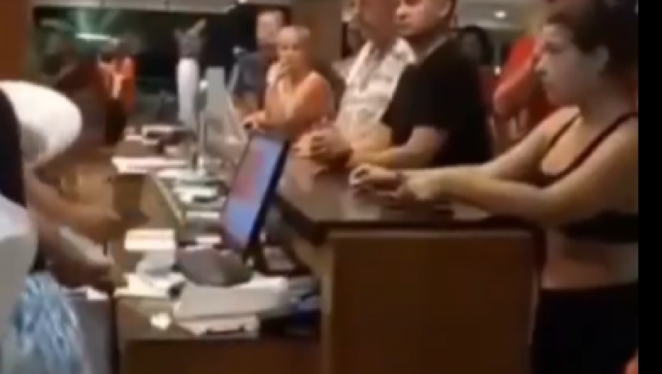 EVO ZAŠTO SU SRPSKI TURISTI NAPALI RADNIKE HOTELA U TUNISU Žena otkrila sve detalje, deca su vrištala nisu htela tu da spavaju