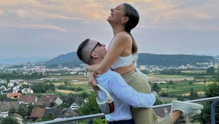 BILI SMO U VEZAMA KAD SMO KLIKNULI Pevačica otkrila šok detalje o početku veze sa zgodnim Slovencem: Osetili smo to na prvu
