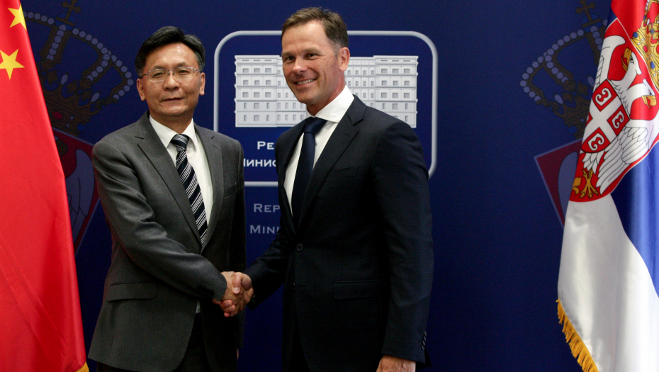 MALI SA LIJEM U narednom periodu biće ojačana ekonomska saradnja Srbije i Kine (FOTO)