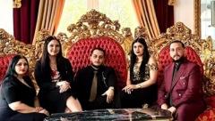 DOMAĆIN CIPIRIPI JE DAO MILIONE ZA NAJLUSKUZNIJU VILU U SRBIJI Sve u zlatu, mermeru i crvenom somotu, neki bi rekli da je previše (FOTO/VIDEO)