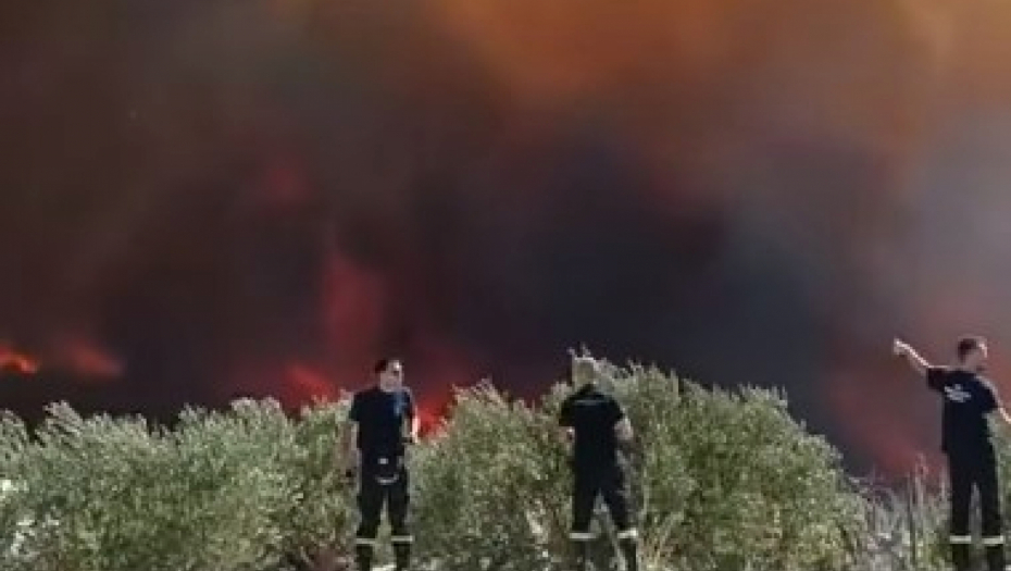 "OPREMA NAM SE TOPI KAD PRIĐEMO NA 30 METARA" Vatrogasci u šoku, šta to gori u Hrvatskoj?