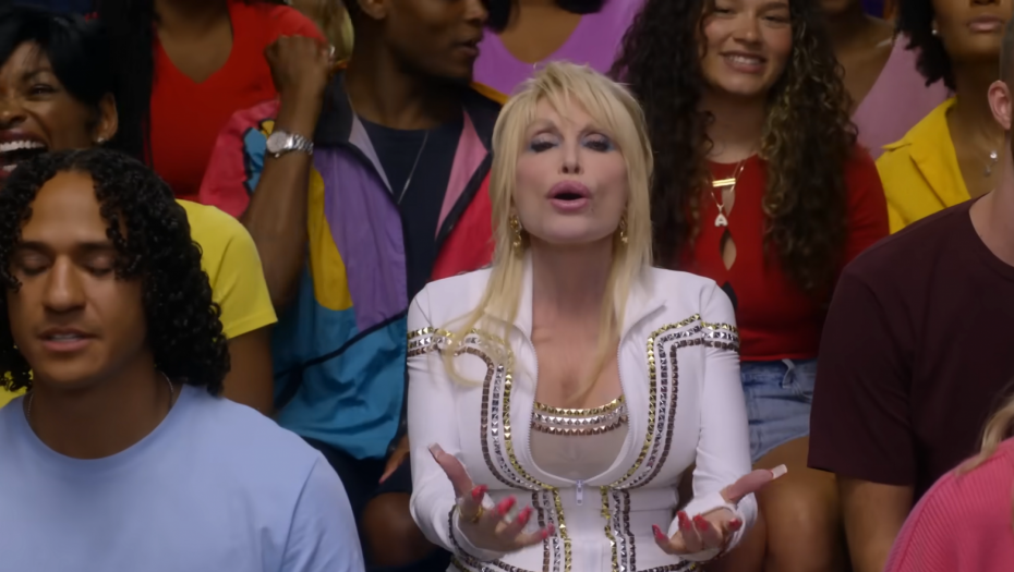 KANTRI KRALJICA PEVA ZA OLIMPIJSKE IGRE Doli Parton obradila hitove legendarne grupe 'Queen' VIDEO