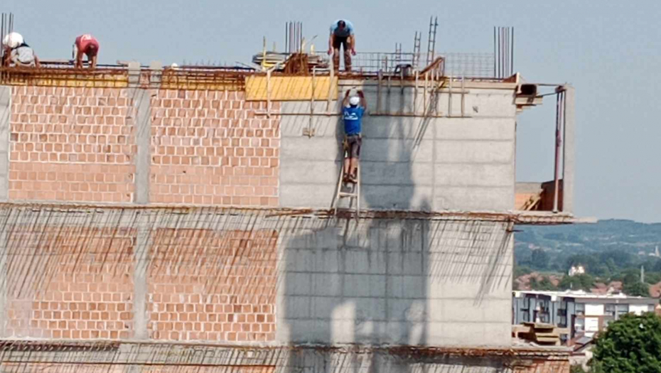 KAZNE DO 900 EVRA! Ako radite kao stranac u Hrvatskoj, ovo vam obavezno sleduje