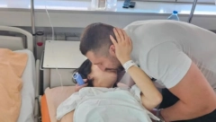 NE LJUTIM SE ŠTO I TI LIČIŠ NA TATU! Jelena Pešić se oglasila iz bolnice, a pored nje leži tek rođena Miona, uputila joj ove emotivne reči