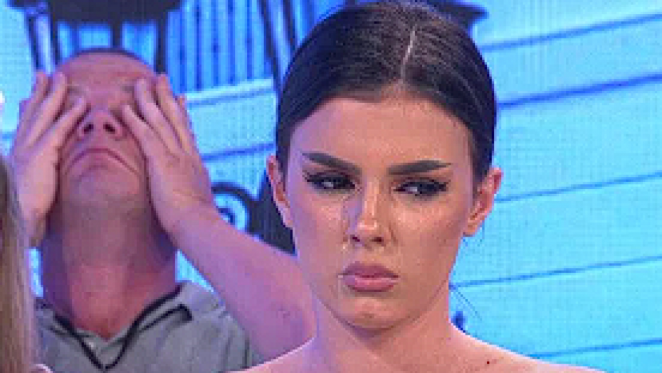 UDARIO JE MOJU MAJKU NA DAN ROĐENJA MOG DETETA! Anita otkrila nove skandalozne detalje iz njihovog odnosa