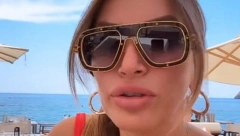 E VIDEĆEŠ, DEBELA! Dalila i Marijana otišle zajedno na more pa slikale jedna drugu u nezavidnim položajima