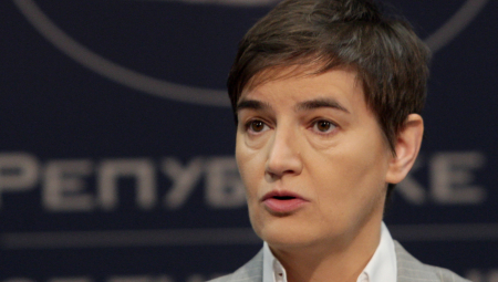 "VI STE ČAK NORIS U LAGANJU" Brnabić žestoko odgovorila na pisanje Nove S