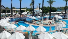 NI  "M" OD MERJEM I NJENOG SMEŠTAJA Turisti iz Srbije prevareni u Turskoj, sve platili još u martu, a gazdarica isparila