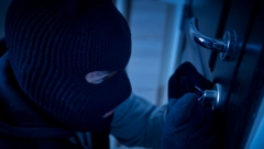 LOPOV OBIO RADIONICU PA UKRAO STOLARSKI ALAT  Policija u Leskovcu uhapsila M. A. (40)