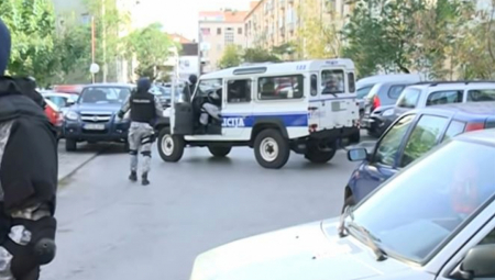 POLICIJSKA AKCIJA NA CETINJU! Pretresi na više lokacija