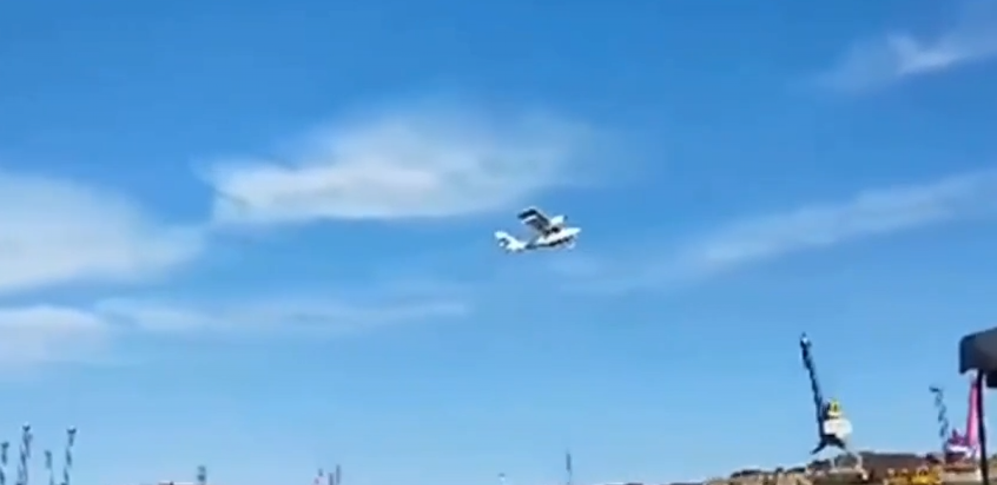 PAO AVION U RUSIJI Poginule dve osobe (VIDEO)