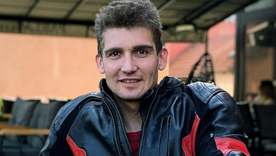 OVO JE MOTOCIKLISTA (30) KOJI JE NASTRADAO U UDESU KOD BREZE: Sudario se sa autom, povredama podlegao u bolnici (FOTO)