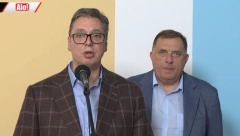 VUČIĆ O OPOZICIJI Sad ste otišli da se malo brčkate, pa ćete onda da me rušite kad se vratite