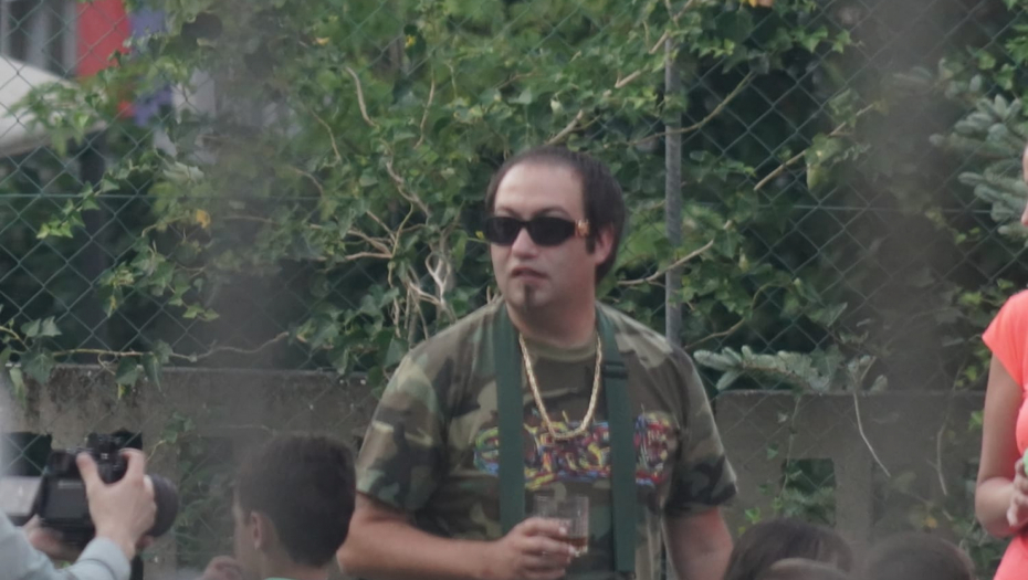 TARA OBOŽAVA JEDNU RASTINU PESMU! Naslednica poznatog repera nakon rođendanske pesmice, zapevala ovaj hit!