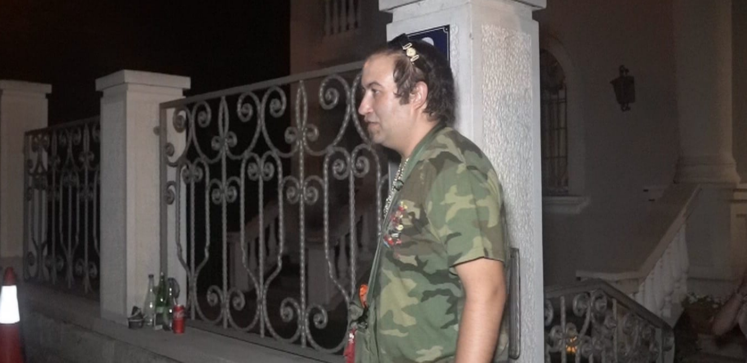 OTKRIVENO ZBOG KOJE BOLESTI RASTA MORA NA OPERACIJU! Po repera došla Hitna pomoć, nije mogao da stoji na nogama!