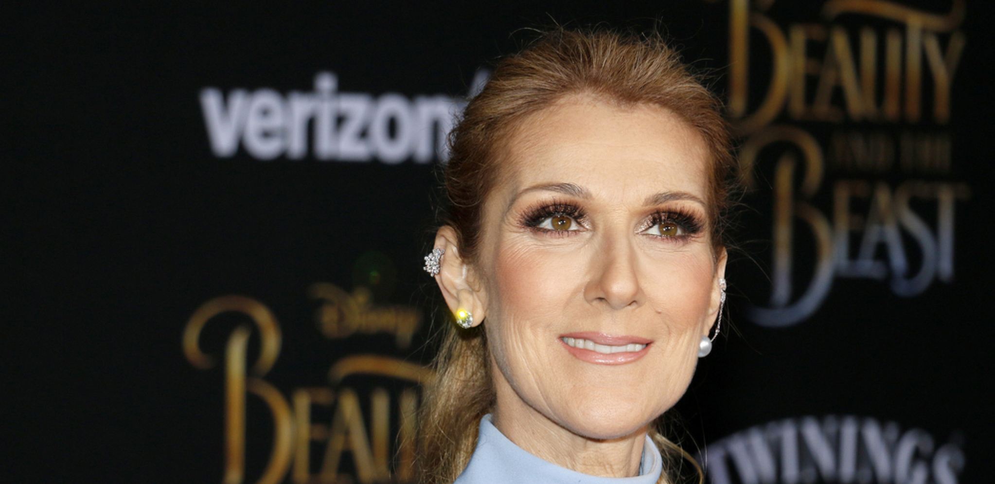 IMALA 12 GODINA A ON 38 KADA SU SE UPOZNALI: Burna ljubavna veza pevačice i menadžera, rastavilo ih je samo jedno!