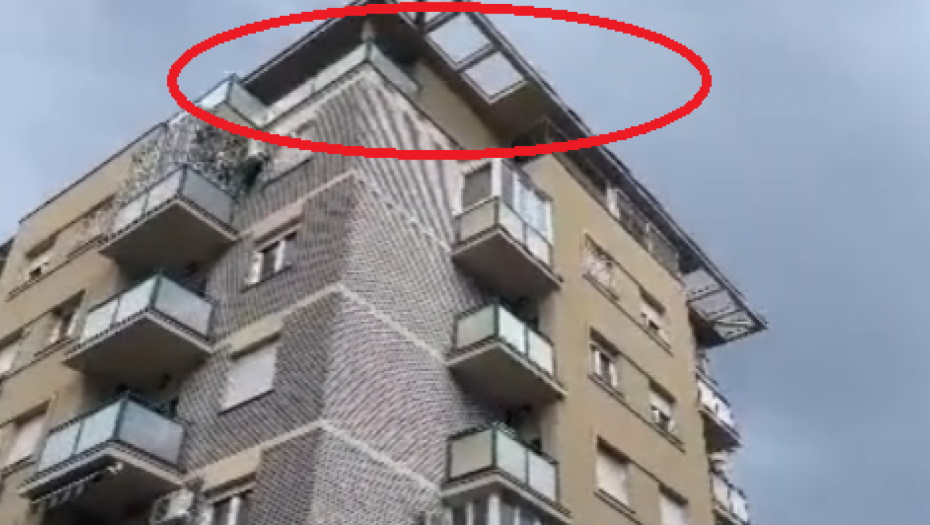 OLUJNO NEVREME ČUPALO KROVOVE U BEOGRADU Apokaliptične scene u prestonici posle jakog nevremena