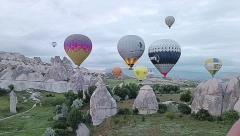 ZEMLJA SVETACA, VILA I KONJA Kapadokija je jedna od najposećenijih turističkih destinacija u Turskoj