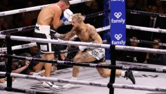 PUČE BRUKA Jutjuber razbio čuvenog MMA borca: Jedan udarac je bio dovoljan da ga izbaci iz ringa (VIDEO)