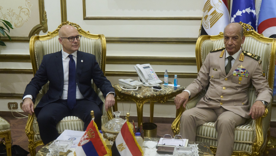 VUČEVIĆ SA MINISTROM ODBRANE EGIPTA Uputio mu poziv za "PARTNER 2023", koji će biti održan u Beogradu(FOTO)