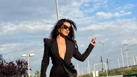 NAŠA PEVAČICA PALA U KOMU Doživela nezgodu, krvava nepomično ležala, pa hitno prevezena u bolnicu!